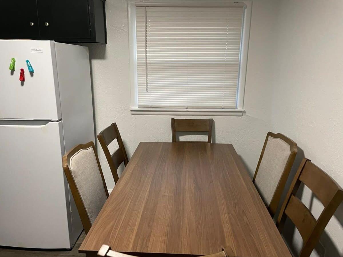 Cozy 3-Bedroom, 1-Bath Home Close To Fort Sill Lawton Ngoại thất bức ảnh
